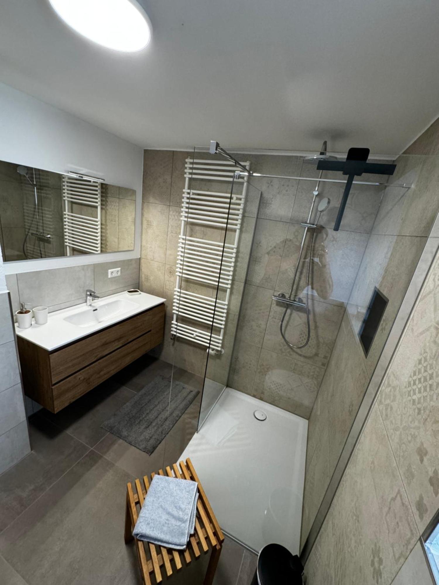 Gaestezimmer Kirchdorf Unteropfingen Extérieur photo